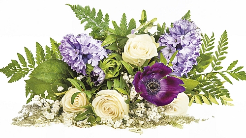 Fleurs et plantes naturelles dans les mausolées - Fête des pères 2025